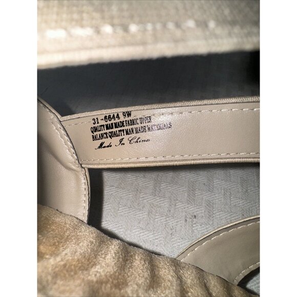 Easy Street Comfort Wave Janice Size 9 W Womens Slip On Sandal Natural Gore - Picture 9 of 11